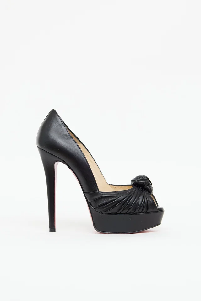 Christian Louboutin Greissimo Leather Pump in Leather from VSP Consignment