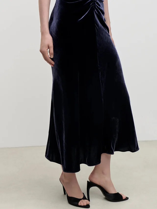 Victoria Beckham Pleated detail dress, photo 3 of 3 from SENSER