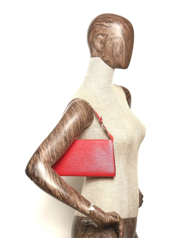 Louis Vuitton Epi Pochette Accessoire Bag in Leather from A Retro Tale, photo 9 of 9