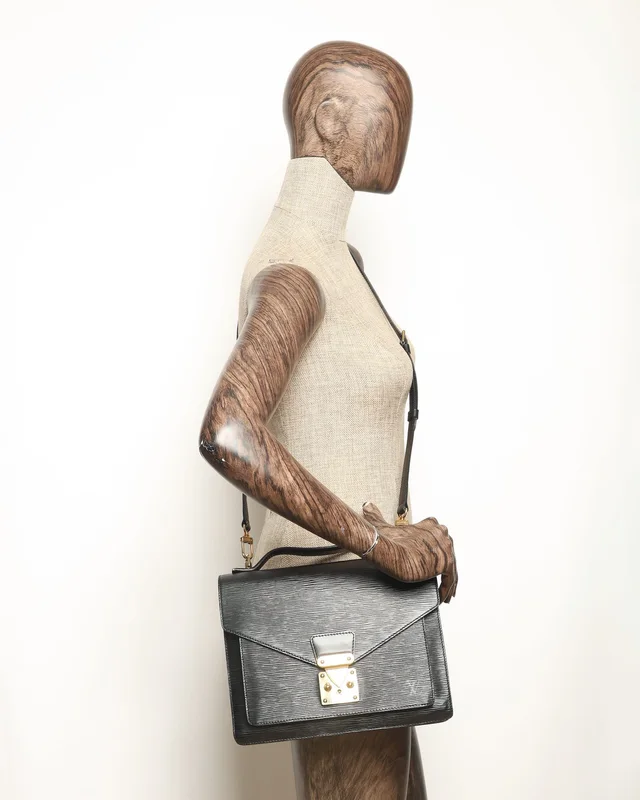 Louis Vuitton EPI Monceau 28 Bag in Leather from A Retro Tale, photo 9 of 9
