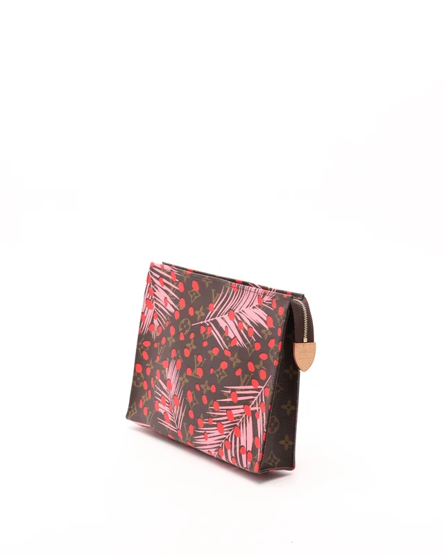 Louis Vuitton Monogram Jungle Dot Toiletry Pouch 25 in Coated canvas from A Retro Tale, photo 2 of 8