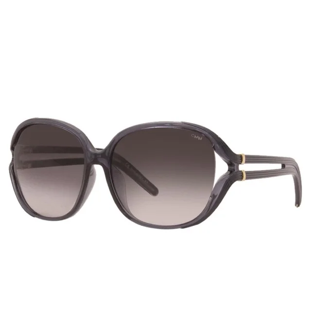 Chloé Women's Square Sunglasses - Black/Brown in red|brown|black from Depop, photo 1 of 1