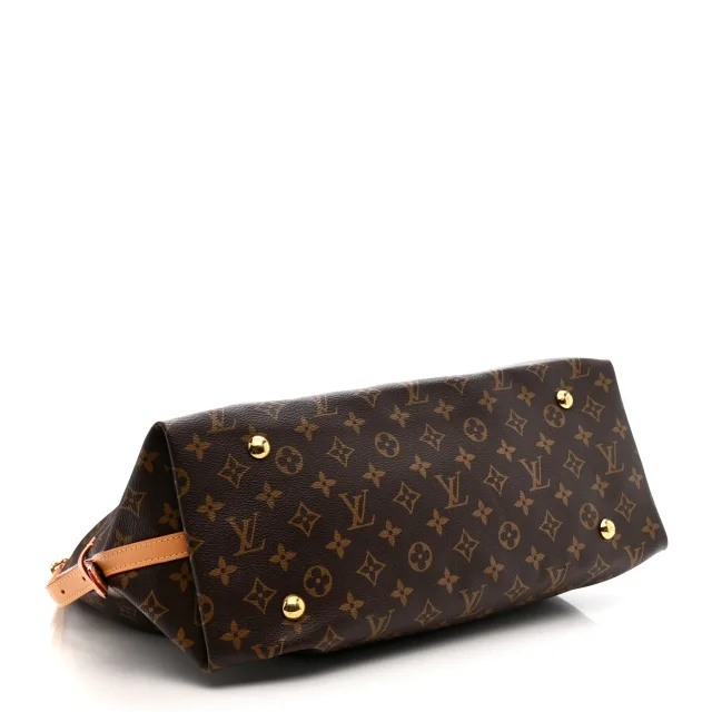 Louis Vuitton Monogram CarryAll MM in Coated canvas from FASHIONPHILE, photo 4 of 10