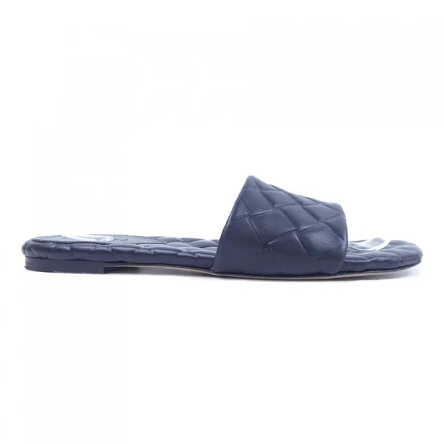 Bottega Veneta Sandals in Leather from LuxUness