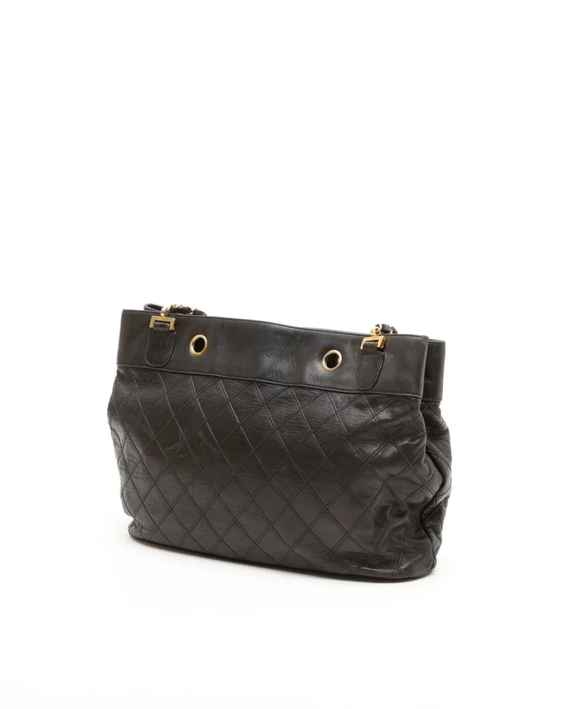 Chanel Quilted Chain Bag in Leather from A Retro Tale, photo 3 of 10