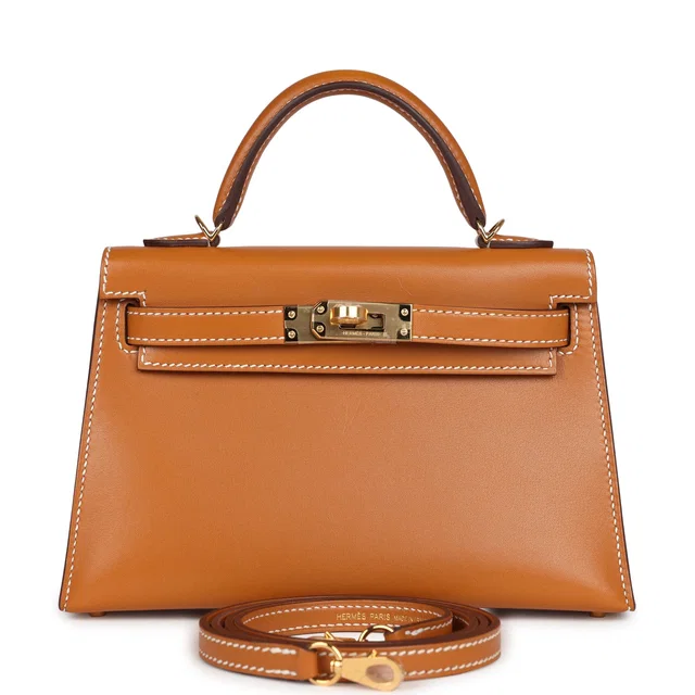 Hermès Kelly Sellier 20 Naturel Sable Butler Gold Hardware in Beige Lambskin from Madison Avenue Couture