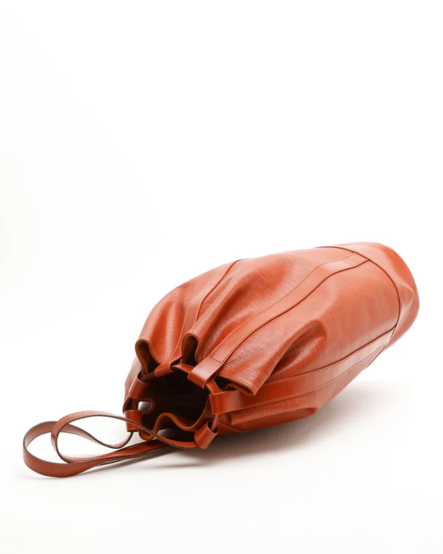 Louis Vuitton Randonnée Epi GM Bag in Leather from A Retro Tale, photo 5 of 9