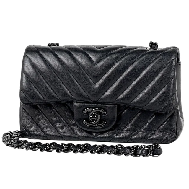 Chanel Stitch Chain Shoulder Bag CC Logo Blanc Leather Black in Black Leather from The Reluxe