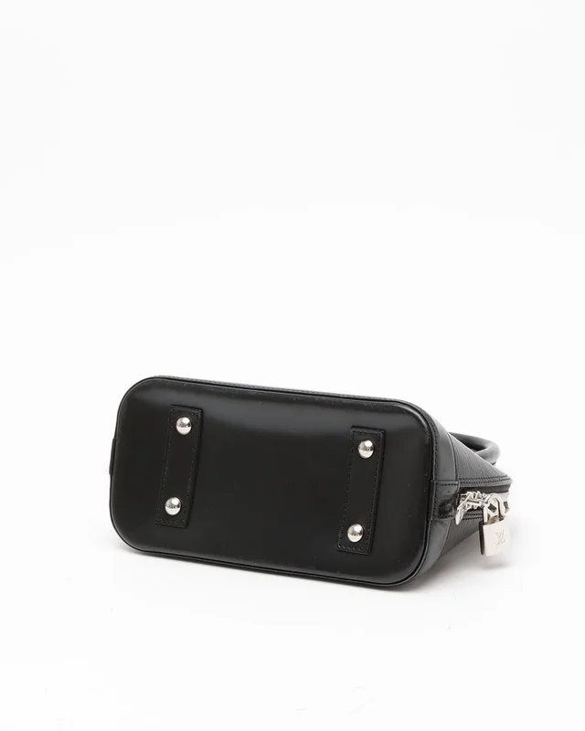 Louis Vuitton Epi Alma BB Bag in Leather from A Retro Tale, photo 4 of 8
