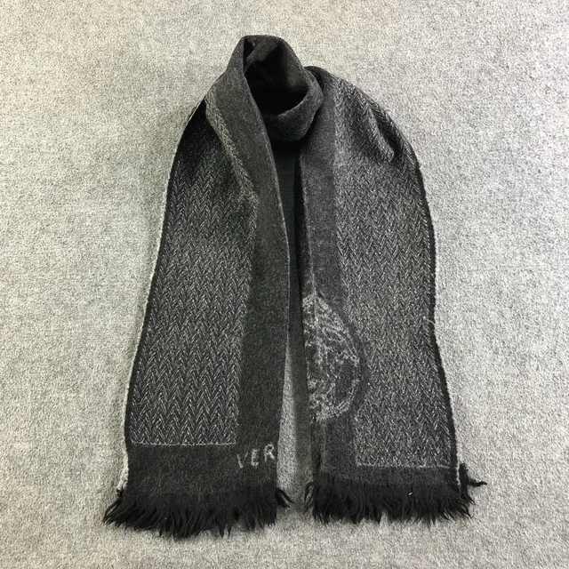 Versace Medusa Head Wool Scarf Muffler V2052 in multicolor Wool from Grailed, photo 1 of 1
