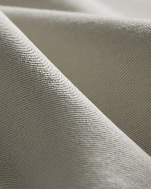 Theory Relaxed Pleat Pant in Moonsoft Cotton in SILVER CLOUD, photo 13 of 14 from Theory