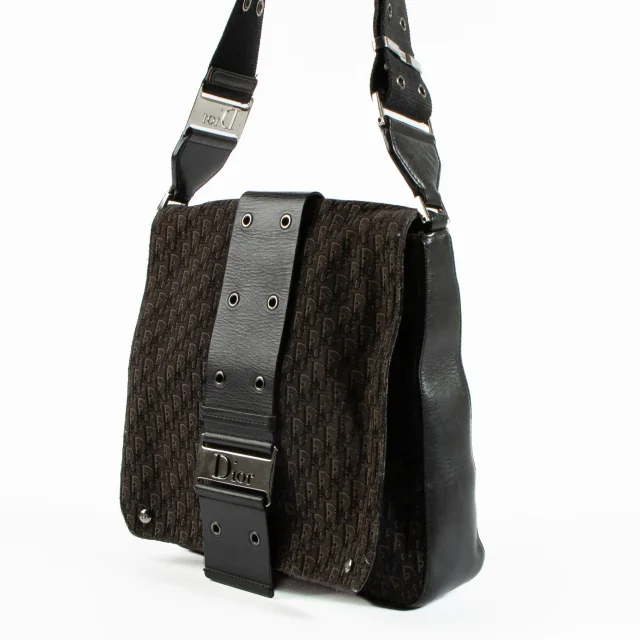 Dior Brown Trotter Street Chic Messenger Bag in Brown from Labellov, photo 2 of 7