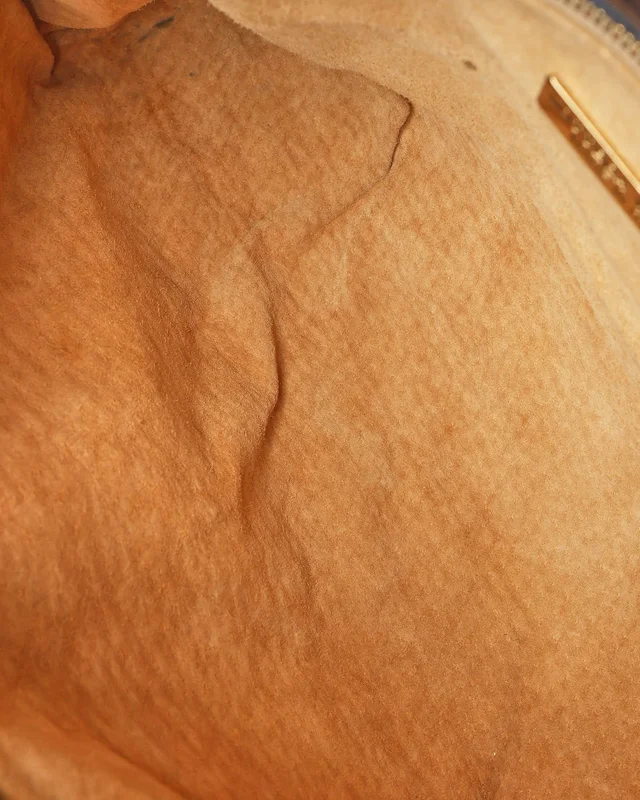 Bottega Veneta Intrecciato Pouch in Woven leather from A Retro Tale, photo 6 of 6