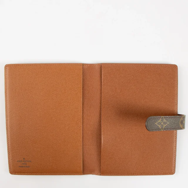 Louis Vuitton Monogram Photo Album Cover in Coated canvas from Labellov, photo 4 of 4
