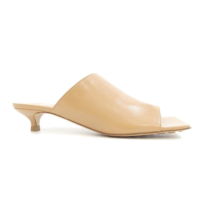 Bottega Veneta Leather Sandals in Leather from LuxUness