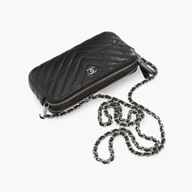 Chanel Chevron Double Zip Wallet On Chain in Caviar leather from A Retro Tale, photo 6 of 10
