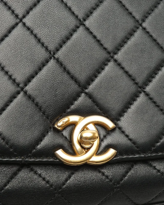 Chanel Small La Parisienne Flap Bag in Leather from A Retro Tale, photo 6 of 10
