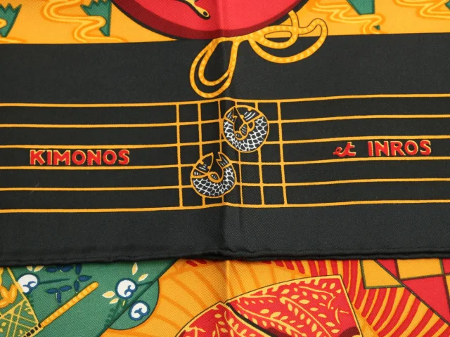 Hermès Kimonos en Inros Silk Scarf 90cm in Silk from Ann's Fabulous Finds, photo 3 of 6