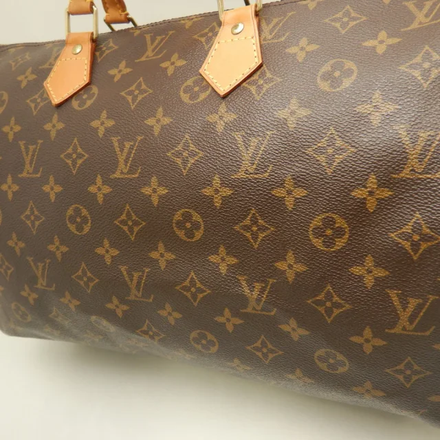 Louis Vuitton Speedy40 Monogram Handbag in Brown Canvas from LuxUness, photo 6 of 8