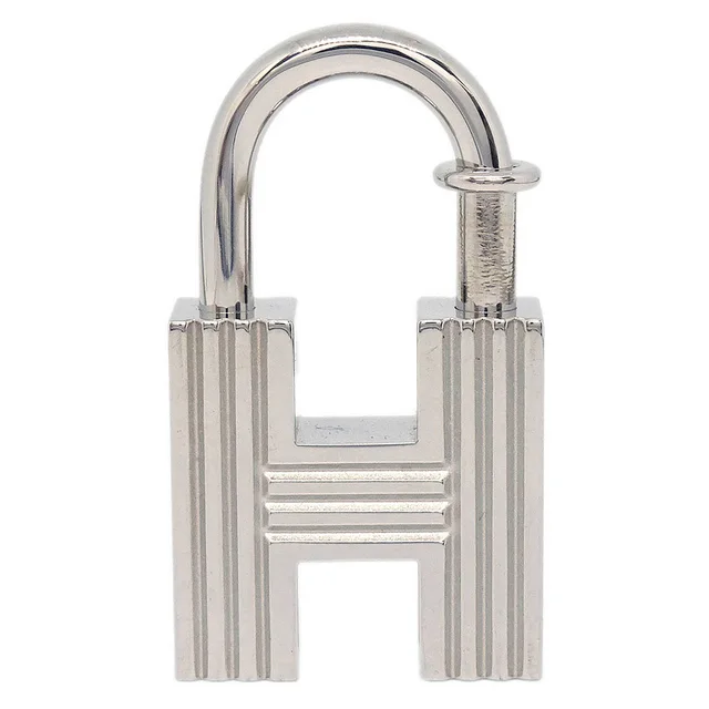 Hermès 2000 Premiers Pas Dans Le Siecle Classic H Cadena Silver in Silver from AMORE Vintage Tokyo