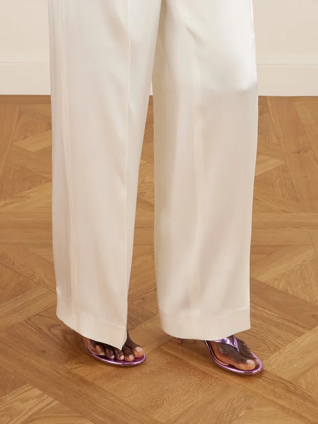 GIANVITO ROSSI Sofia Thong 70 mirrored-leather sandals in Purple, photo 2 of 2 from NET-A-PORTER (Canada)