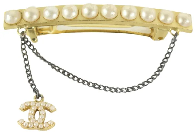Chanel 01A Pearl x Gold CC Brooch in Gold from Bagriculture