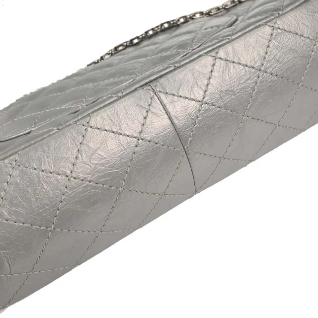 Chanel Reissue 2.55 Double Compartment Flap Quilted Aged Calfskin Silver Bag in Silver Calfskin from HEWI, photo 4 of 15