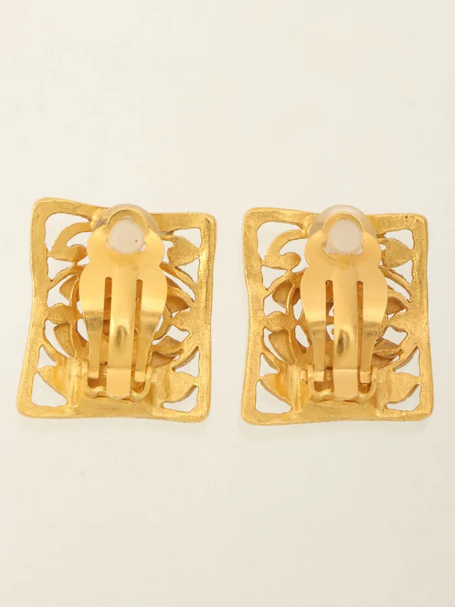 Chanel 1995 Square CC Mark Design Earrings, Gold in Gold from VINTAGE QOO TOKYO, photo 2 of 2