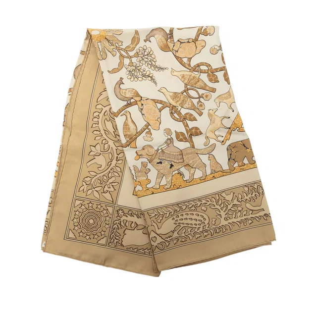 Beige Hermès Early America Silk Scarf 90 Scarves in Beige Silk from Designer Revival