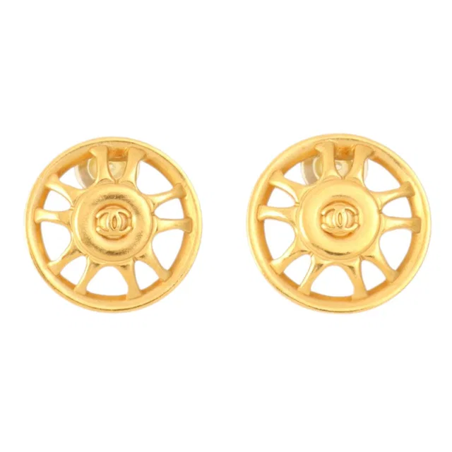 Chanel 1997 Round CC Mark Earrings, Gold in Gold from VINTAGE QOO TOKYO