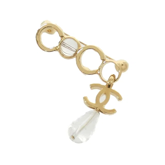 Chanel Brooch Gold in Gold from The Reluxe