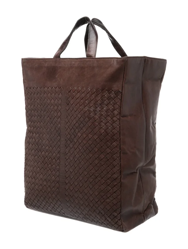 Bottega Veneta backpacks in brown|red Woven leather from The RealReal, photo 2 of 5