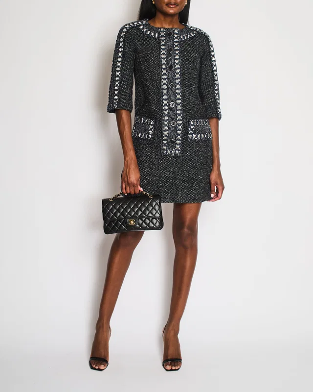 Chanel Paris/Rome 2016 Métiers D’Art Black Tweed Mid-Sleeve Pocket Dress Size FR 36 (UK 8) in Black Tweed from Sellier