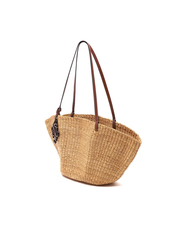 Loewe Small Shell Basket Shoulder Bag in Woven leather from A Retro Tale, photo 2 of 8
