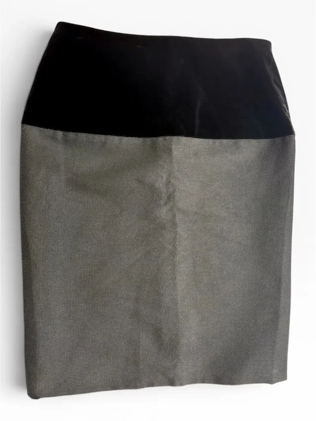Lanvin Alber Elbaz Hiver 2014 Velvet Wool Zip Skirt Fr 40 in black Velvet from Grailed