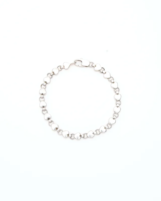Tiffany & Co. Silver Heart Bracelet in Silver from A Retro Tale