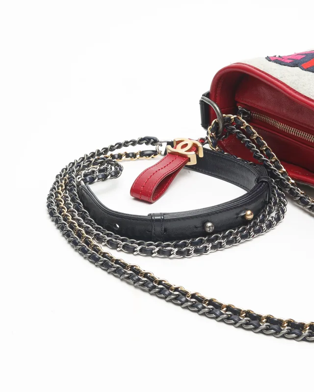 Chanel Medium Gabrielle Tweed Bag in Tweed from A Retro Tale, photo 6 of 15