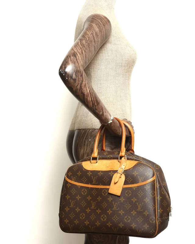 Louis Vuitton Monogram Deauville Bag in Coated canvas from A Retro Tale, photo 6 of 6