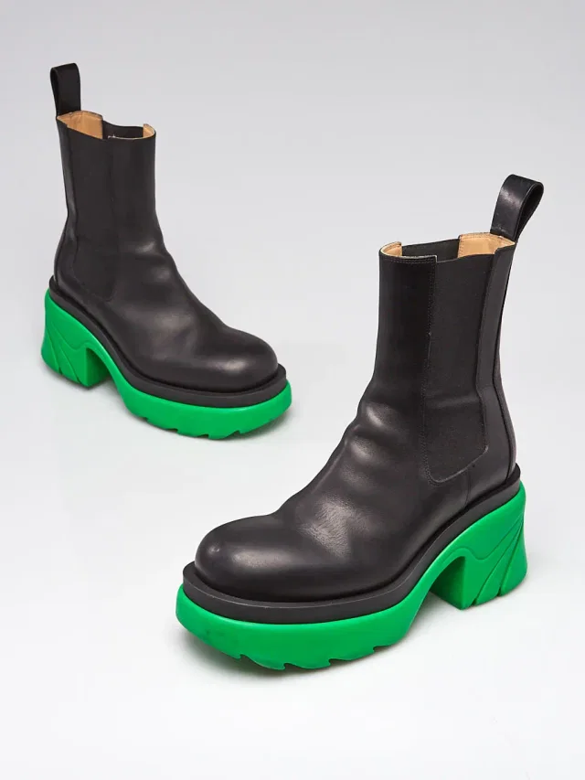 Bottega Veneta Black Grass Leather Flash Boots Size 9/39.5 in Black Leather from Yoogis