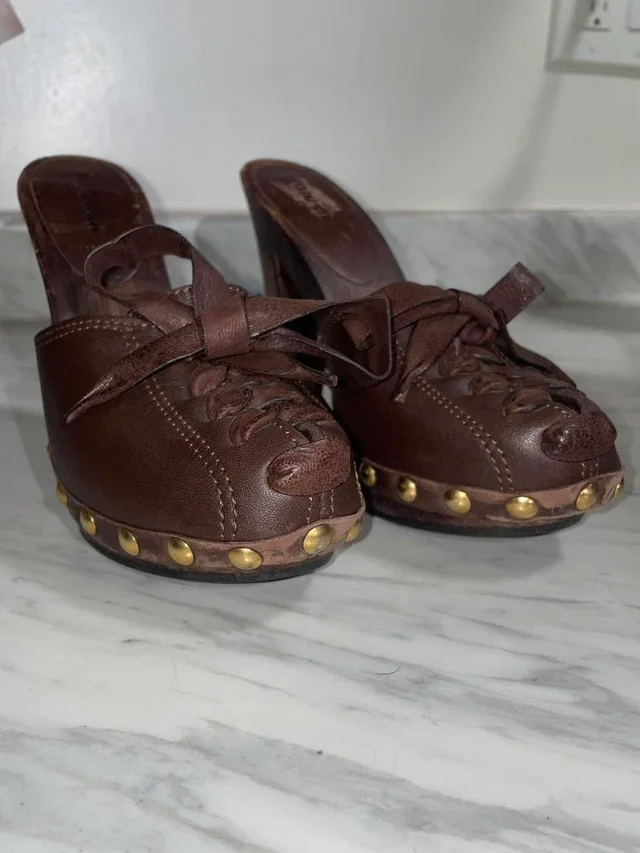 Miu Miu Women's Clogs - Brown - US 6 in brown|red Leather from Depop, photo 1 of 1