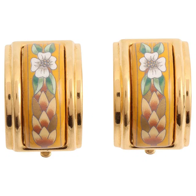 Hermès Flower Motif Enamel Clip-on Earrings (Gold) in Gold from VINTAGE QOO TOKYO