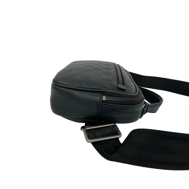 Louis Vuitton Ambreuil Damier Infini 2way bag in Black Leather from LuxUness, photo 6 of 10
