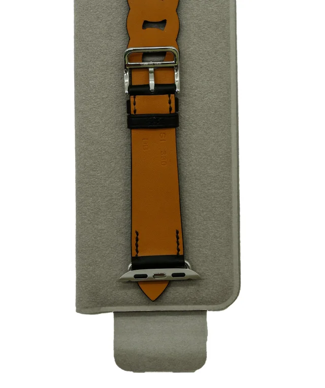 Hermès Apple Watch Strap in Swift leather from Luxury Promise, photo 3 of 5