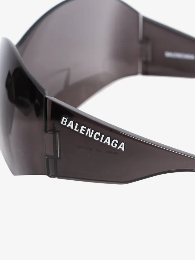Balenciaga Black butterfly mask sunglasses in Black from Sign of the Times, photo 5 of 6