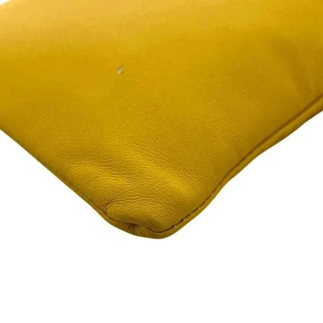 Fendi Shoulder Bag Wearable Ec-25314 Yellow 7ar898 Leather Adm9 209 0189 Fend... in yellow Leather from Poshmark, photo 9 of 10