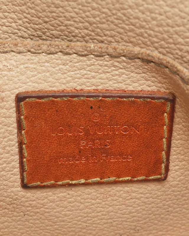Louis Vuitton Monogram Cosmetic Pouch in Coated canvas from A Retro Tale, photo 6 of 8
