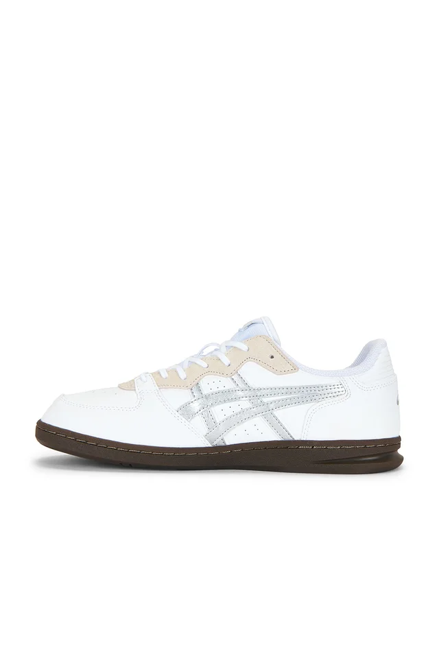 Asics Skyhand OG Sneaker in White & Pure Silver, photo 5 of 6 from REVOLVE (Canada)