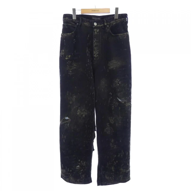 Balenciaga Pants & jeans from LuxUness