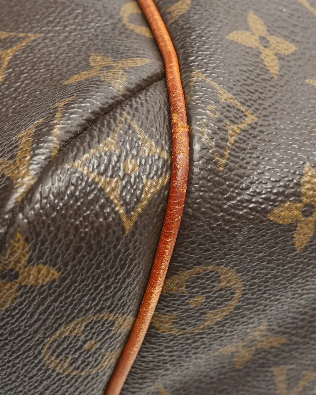 Louis Vuitton Monogram Totally MM Tote Bag in Coated canvas from A Retro Tale, photo 8 of 10