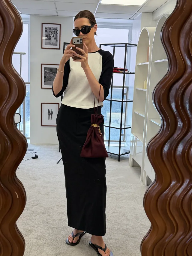 Saint Laurent Satin Evening Clutch Bag with Gold-Tone Hardware in Satin from Luxury Promise, photo 4 of 4